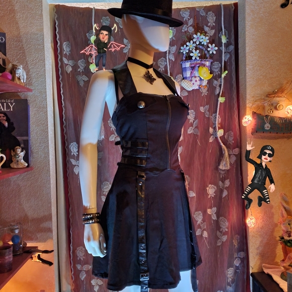 NWOT 🖤Very Cool Goth 🕸Black Halter Style Dress Size L🖤 - Picture 10 of 11